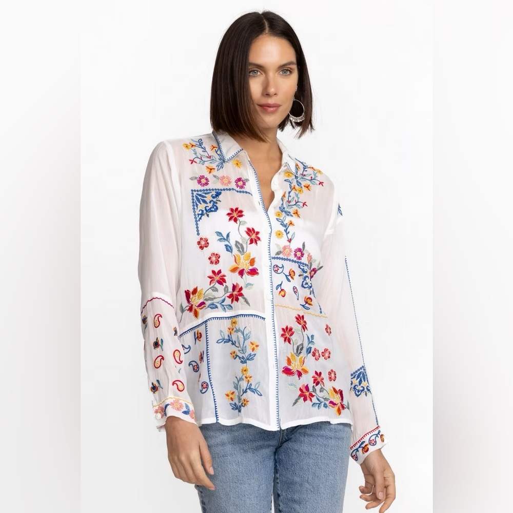 Johnny Was White Embroidered Boho Blouse – Size M (NWOT)